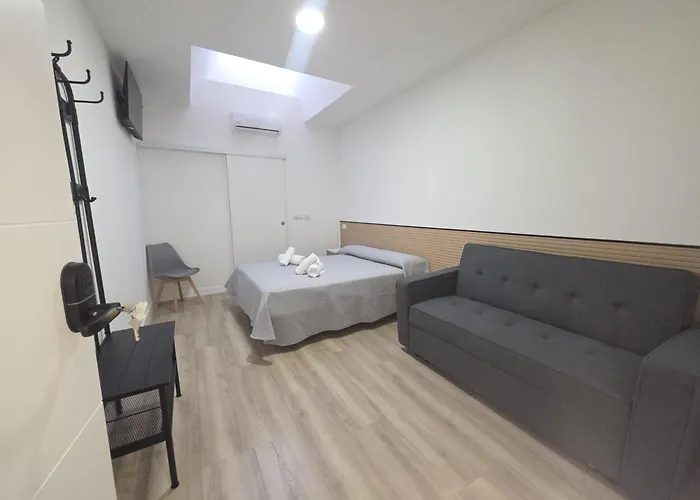 Nv Palacio Congresos Гостевой дом 3*